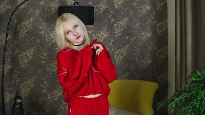 CharlenaLouras from France