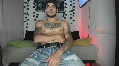 Mikee_scooth from Colombia