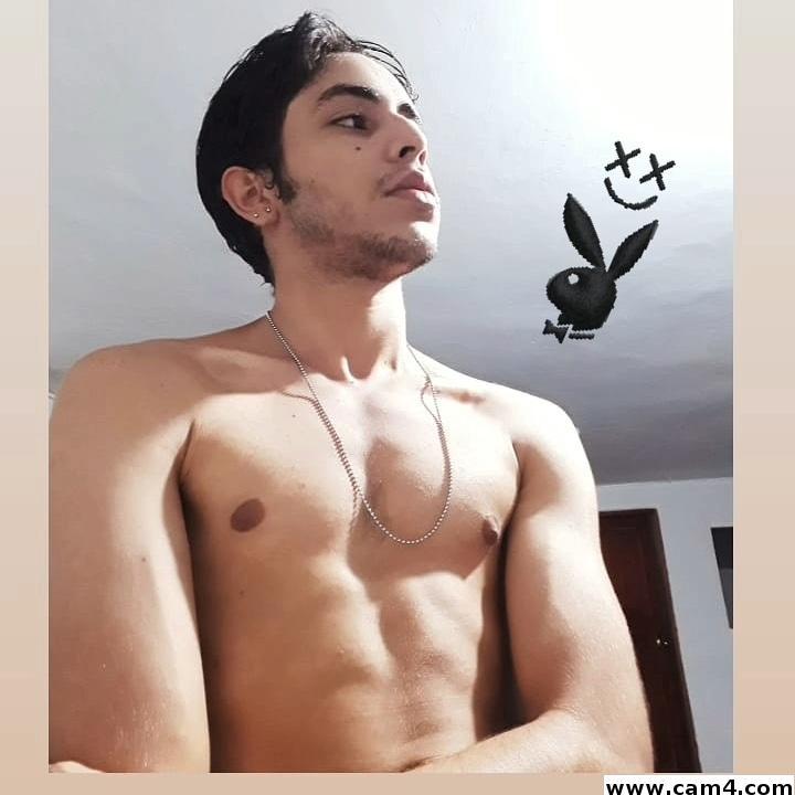 Noah_Malone from Colombia