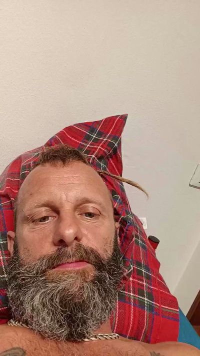 Normanhot82 from Italy