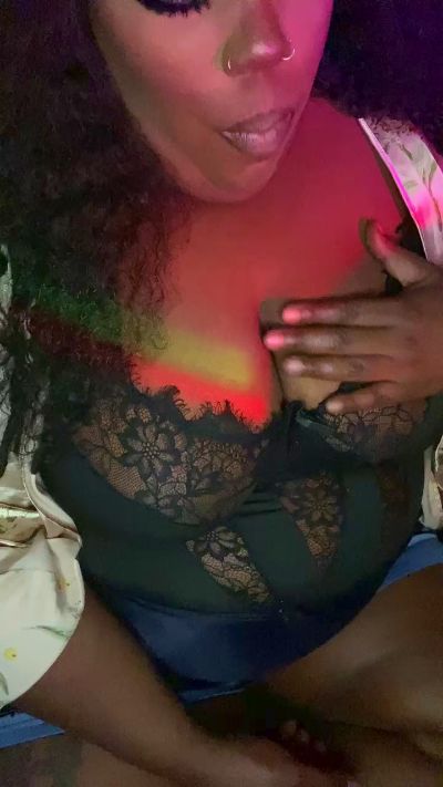 RoxxLavender from United States