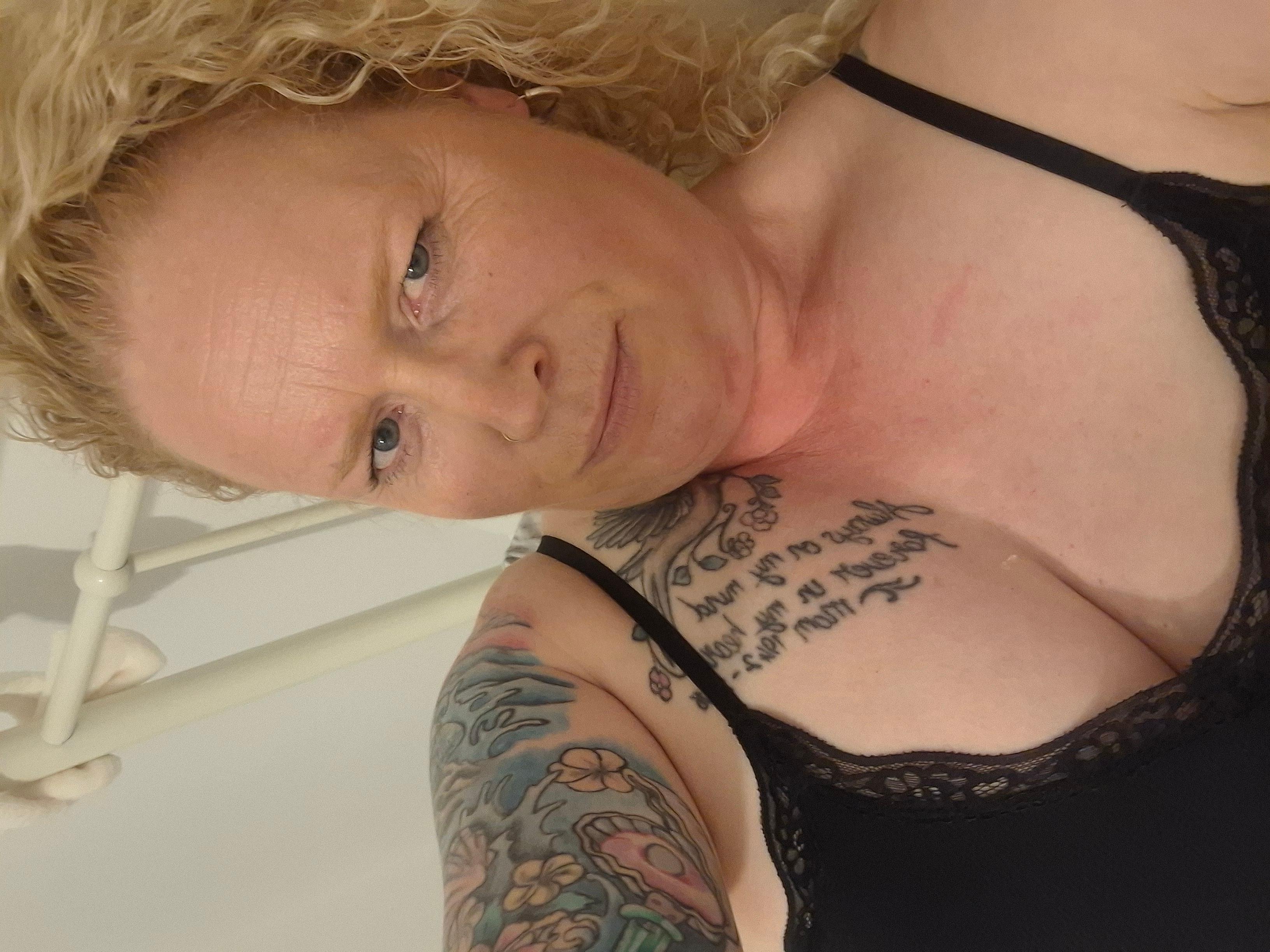 Spicy_mature from United Kingdom