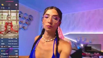 kyliehot_ from Colombia