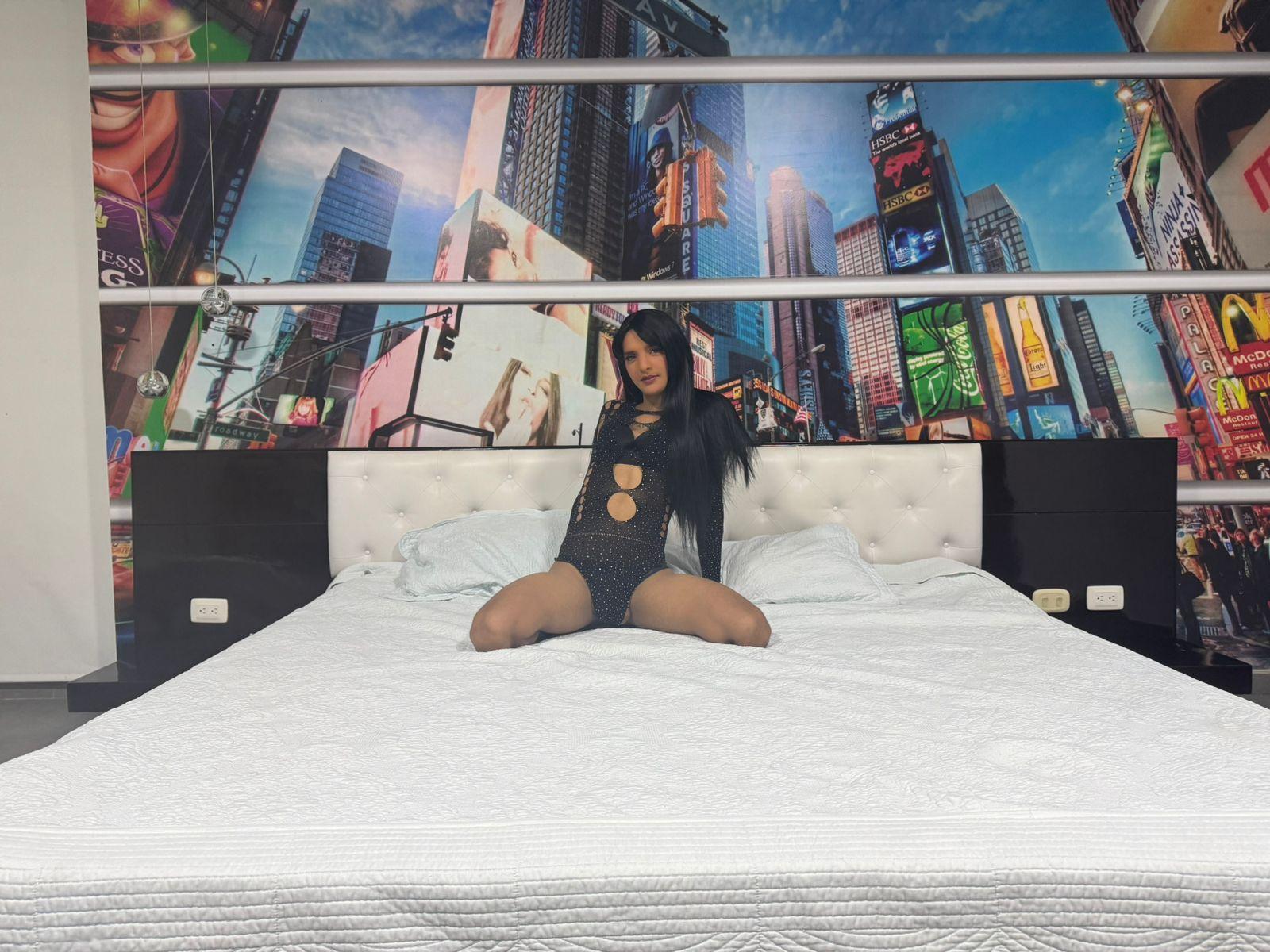 latinmia23hot from Colombia