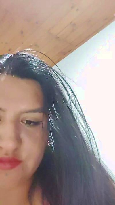 luci225 from Colombia