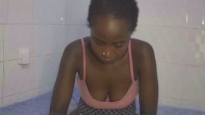 petite_diofa from Kenya