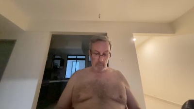 robbie3 from United Kingdom